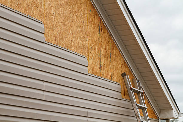 Professional Wood Siding technician working in Tallmadge, OH
